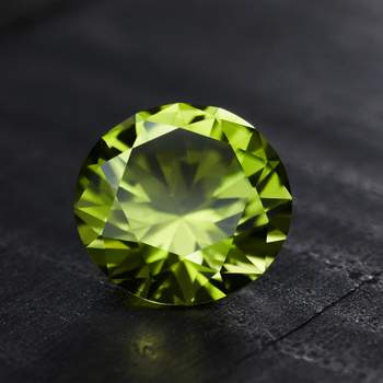 Peridot 2,94 ct