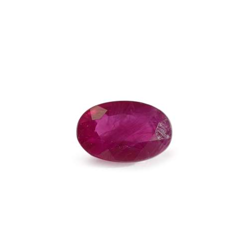 Oval red ruby, 0.70 ct.