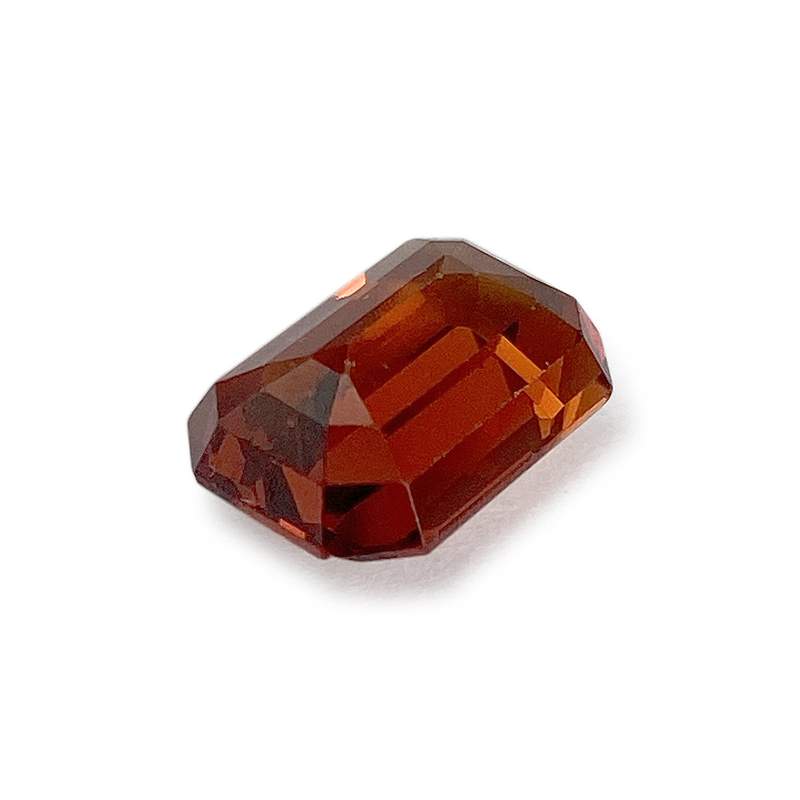 Rectangular-cut garnet, 3.40 ct. - View 2