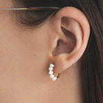 Créoles or 375 jaune perles de culture de Chine 13 mm - vue porté 1