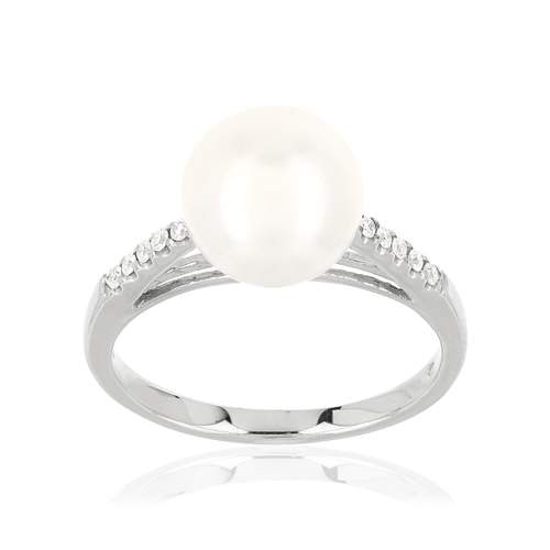 375 white gold ring with Chinese cultured pearl and diamonds