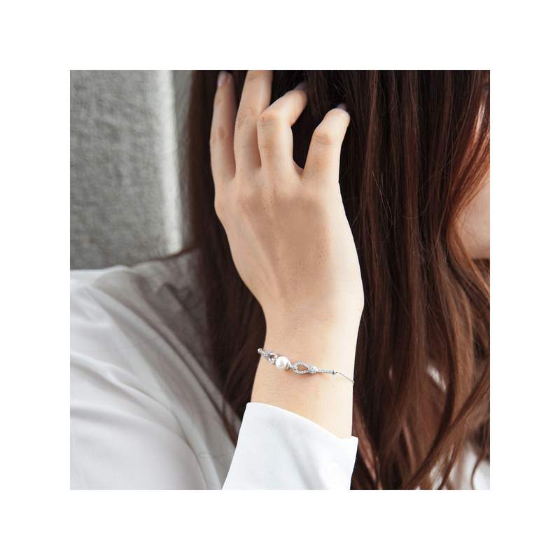 Bracelet argent 925 perle de culture de Chine et zirconias 19 cm - vue porté 2