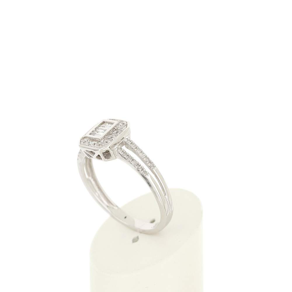 Bague or 750 blanc carrée diamants - vue 3