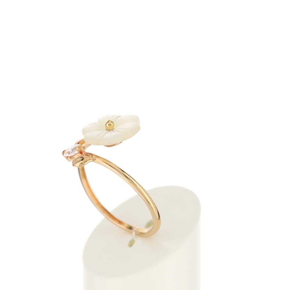 Bague or 375 rose nacre fleur topaze blanche taille marquise - vue 4