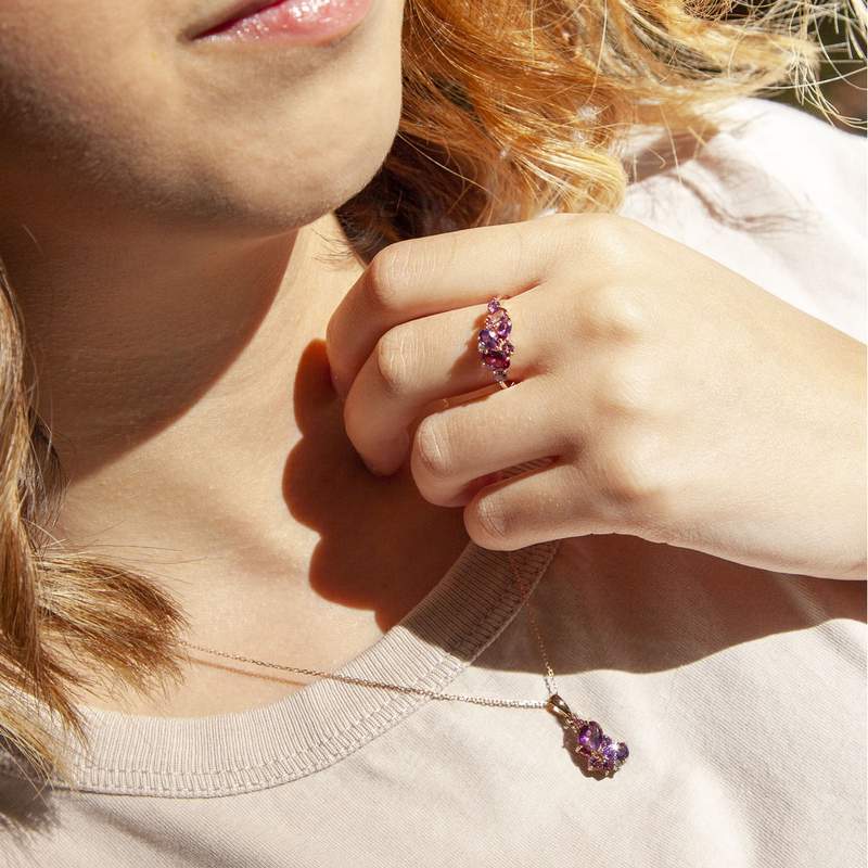 Bague or 375 rose pierres fines et diamant - vue porté 2