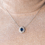 Collier argent 925 pierre bleue et zirconias 45 cm - vue porté 3