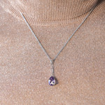 Collier argent 925 améthyste taille poire et zirconias 45 cm - vue porté 3