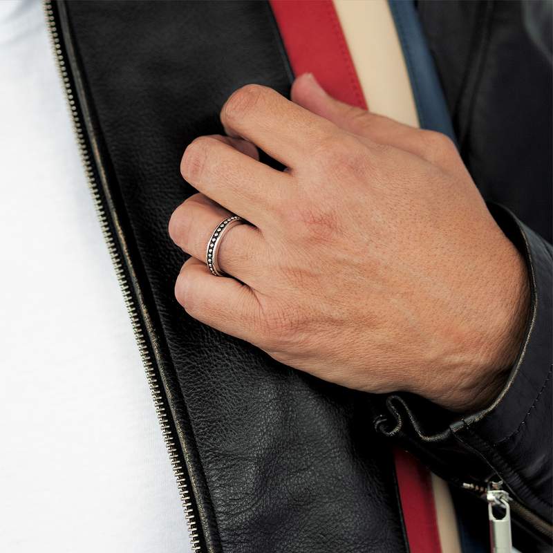Bague argent 925 laque noire - vue porté 1