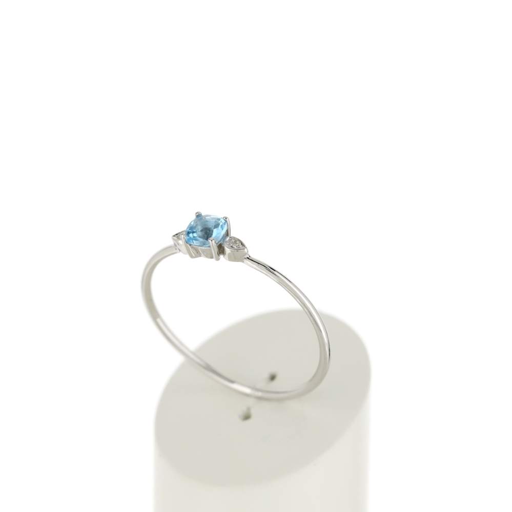 Bague or blanc 375 topaze bleue traitée carrée et diamants - vue 3