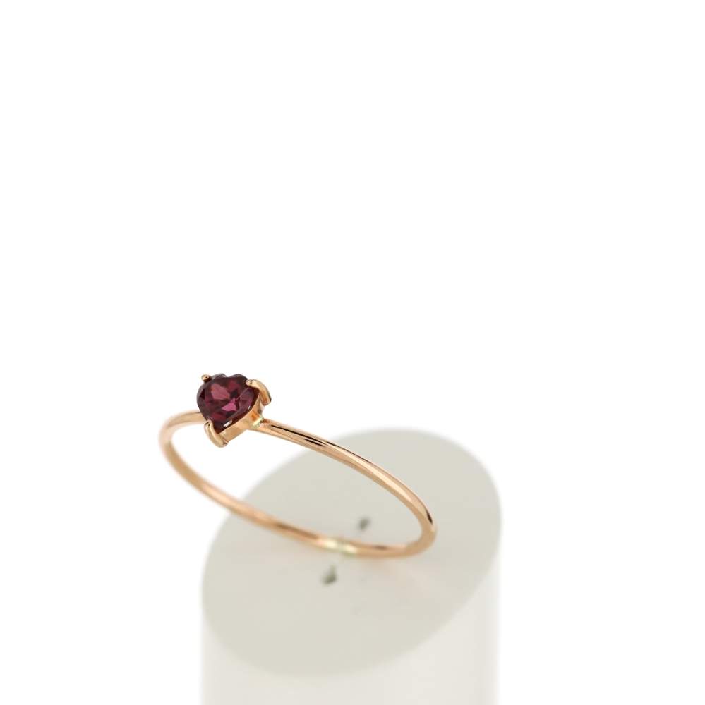 375 rose gold ring with rhodolite garnet heart - view 3