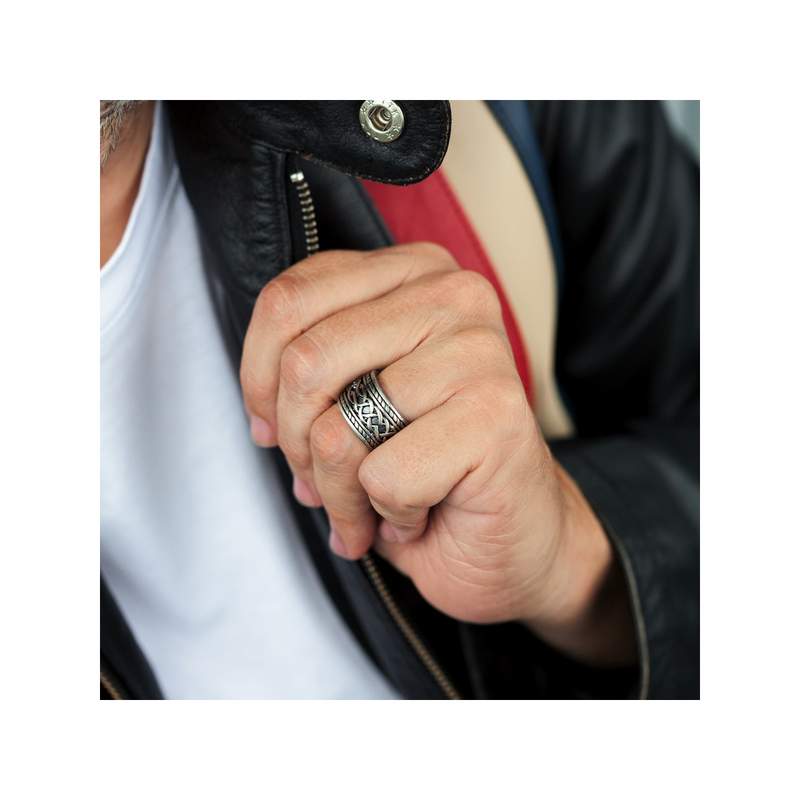 Bague acier tressée - vue porté 1