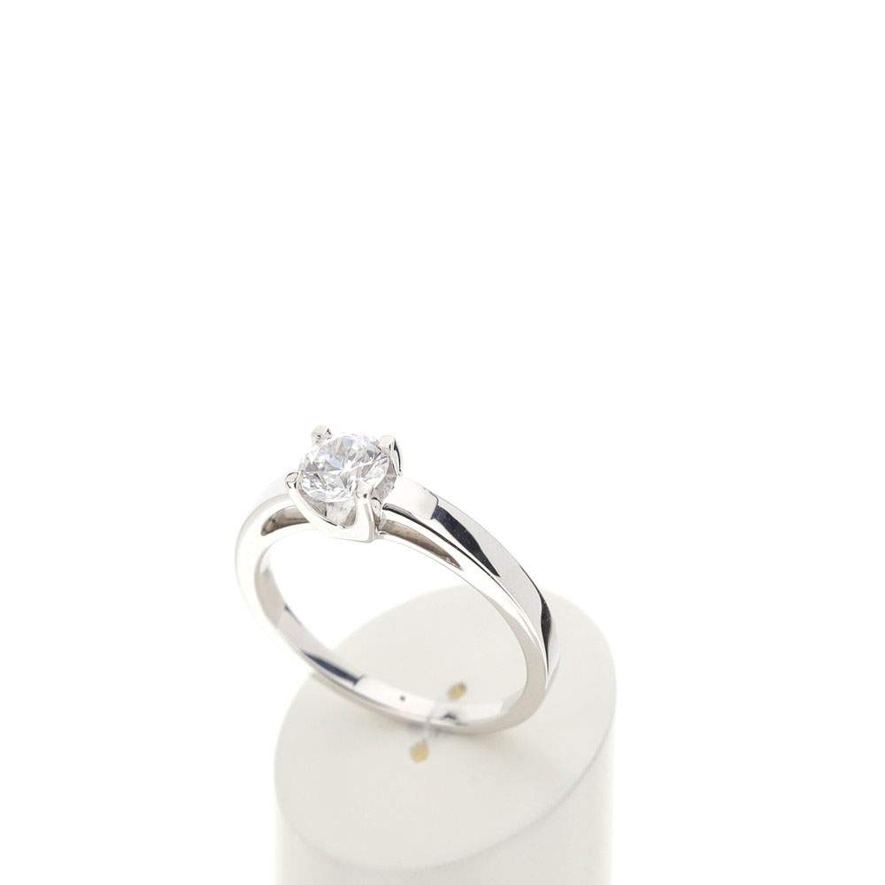 Solitaire or 750 blanc diamant synthétique 0,5 carat - vue 3