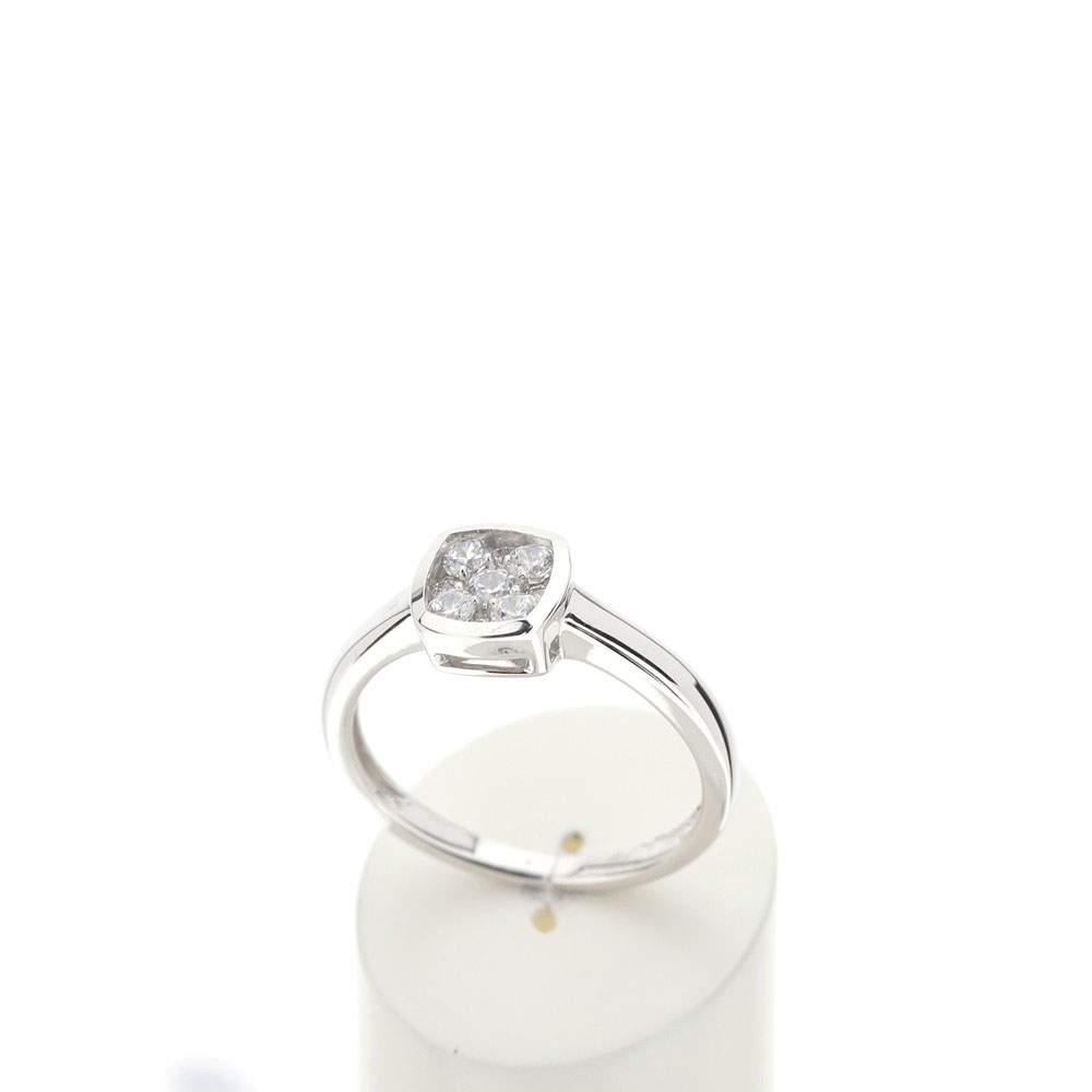 Bague or 750 blanc carrée diamants synthétiques 0,33 carat - vue 2
