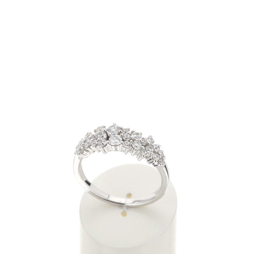 Bague or 750 blanc diamants synthétiques 0,70 carat - vue 2