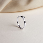 Solitaire or blanc 750 diamant synthétique 0,1 carat - vue D4