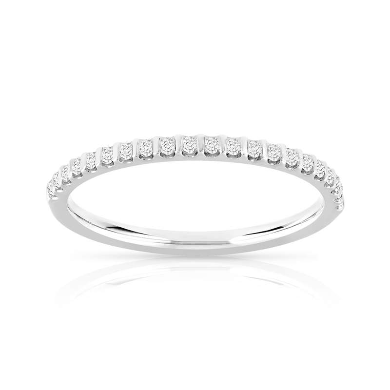 Alliance or 750 blanc demi-tour diamants synthétiques 0,15 carat - vue 1