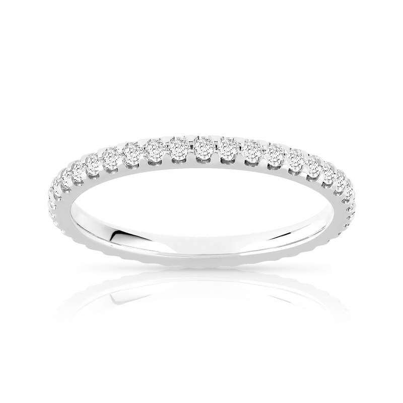 750 white gold wedding band with full circle of synthetic diamonds (0.50 carats) - view 1