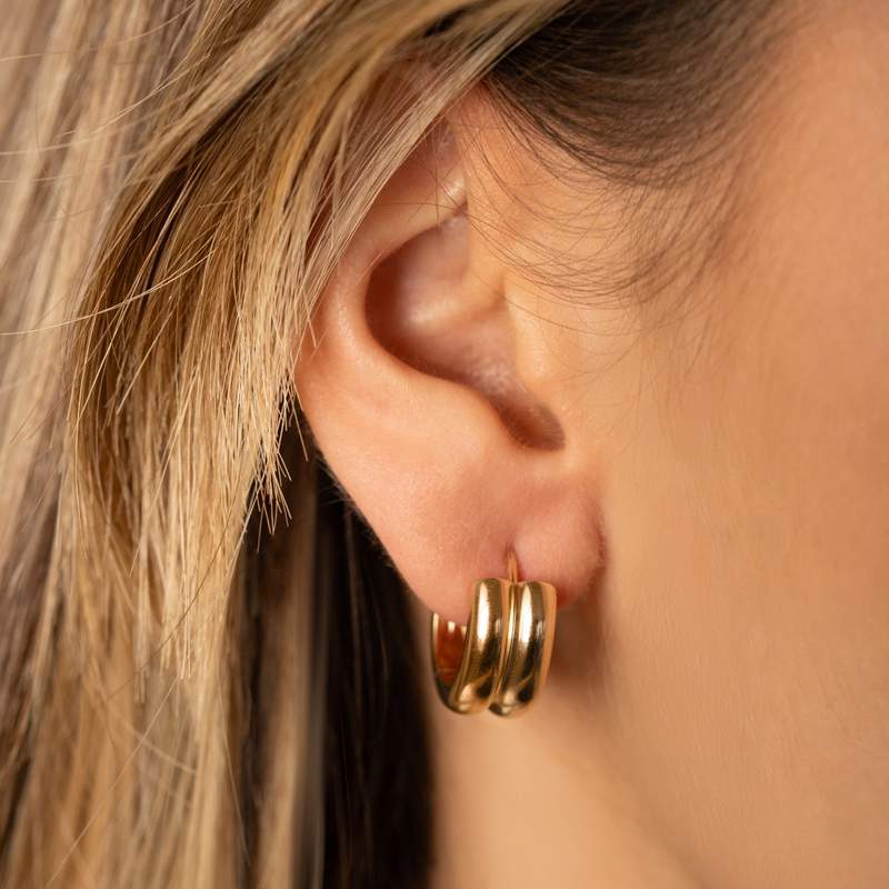 18mm yellow gold-plated hoop earrings - worn view 1