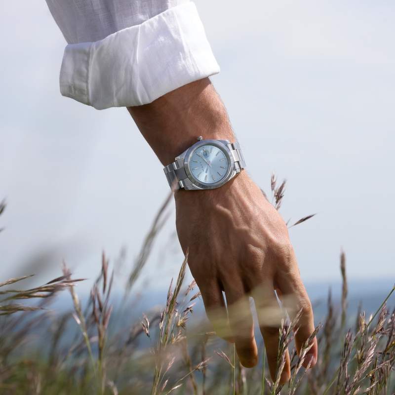 Montre HERITAGE homme bracelet acier inoxydable blanc - vue porté 1