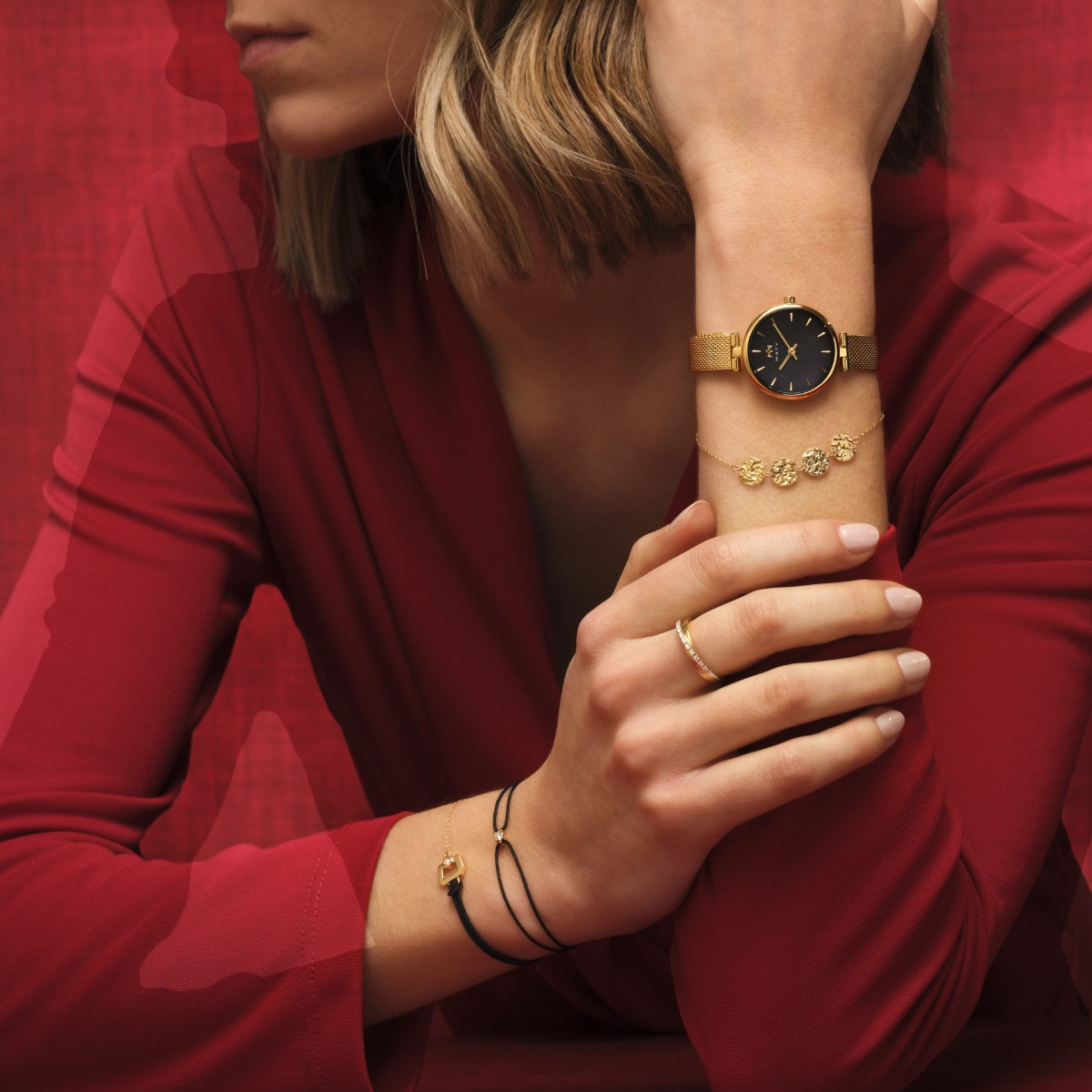 Montre MATY femme bracelet acier inoxydable doré - vue porté 3