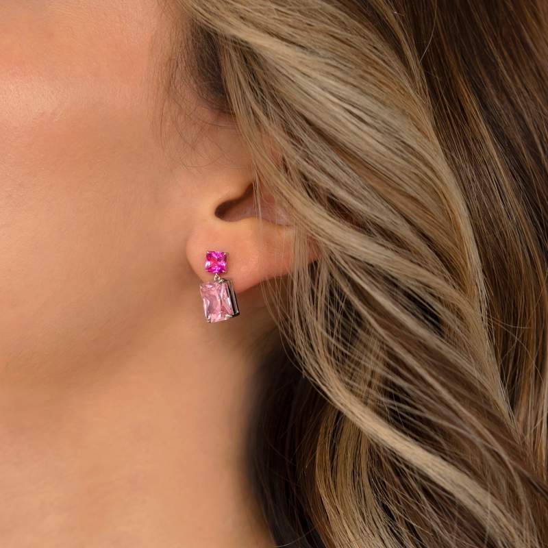 Boucles d'oreilles argent 925 zirconias roses - vue porté 1