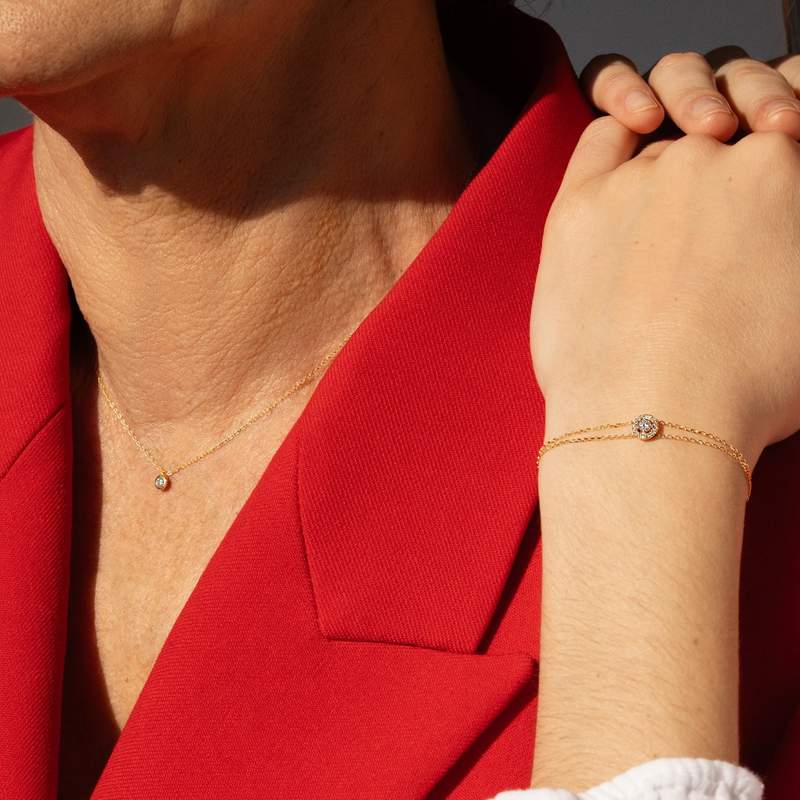 Collier or 750 jaune diamant taille brillant 0.10 ct 42cm - vue porté 1