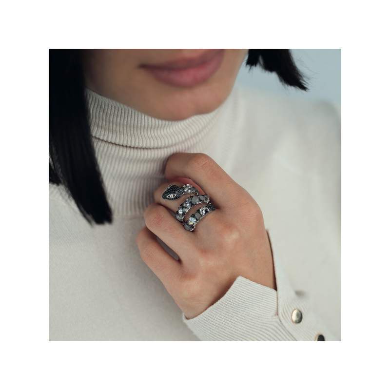 Bague argent 925 serpent pierres imitations et zirconias noirs et blancs - vue porté 2