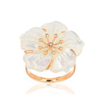 Bague or rose 375 fleur nacre et diamant - vue 1