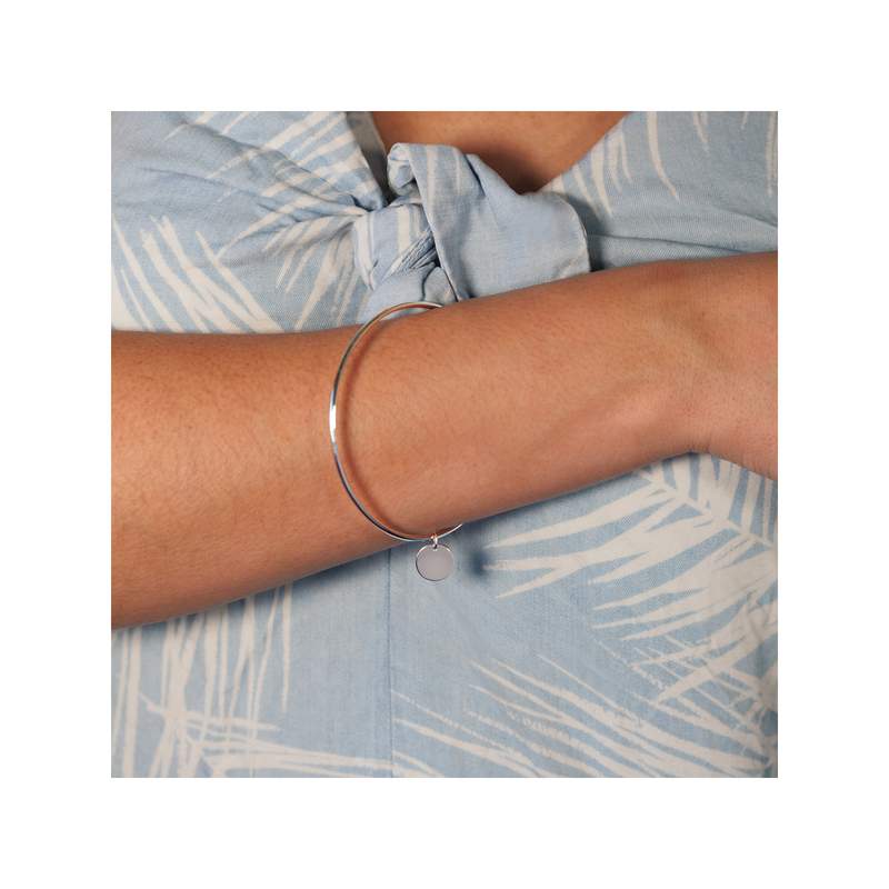 Bracelet jonc argent 925 pampille médaille personnalisable - vue porté 1