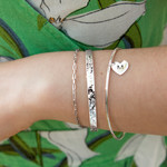 Bracelet jonc argent 925 pampille coeur personnalisable - vue porté 1