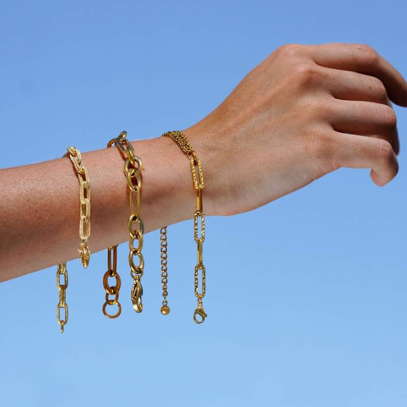 Bracelet or jaune 375 double chaîne maille ovale - vue porté 1