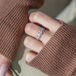Bague or blanc 375 diamants - vue porté 1