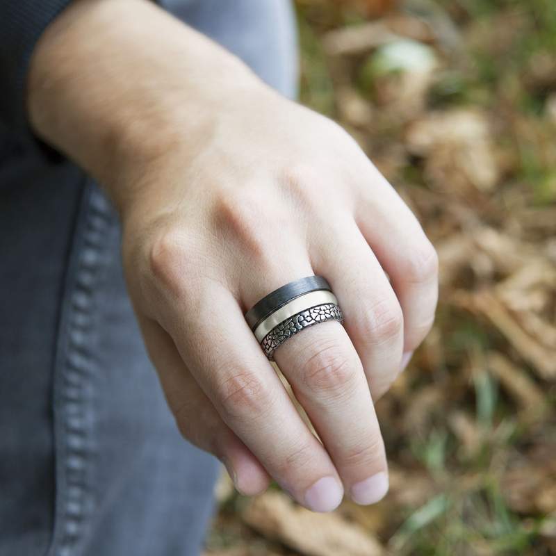 Bague 3 anneaux acier carbone - vue porté 2