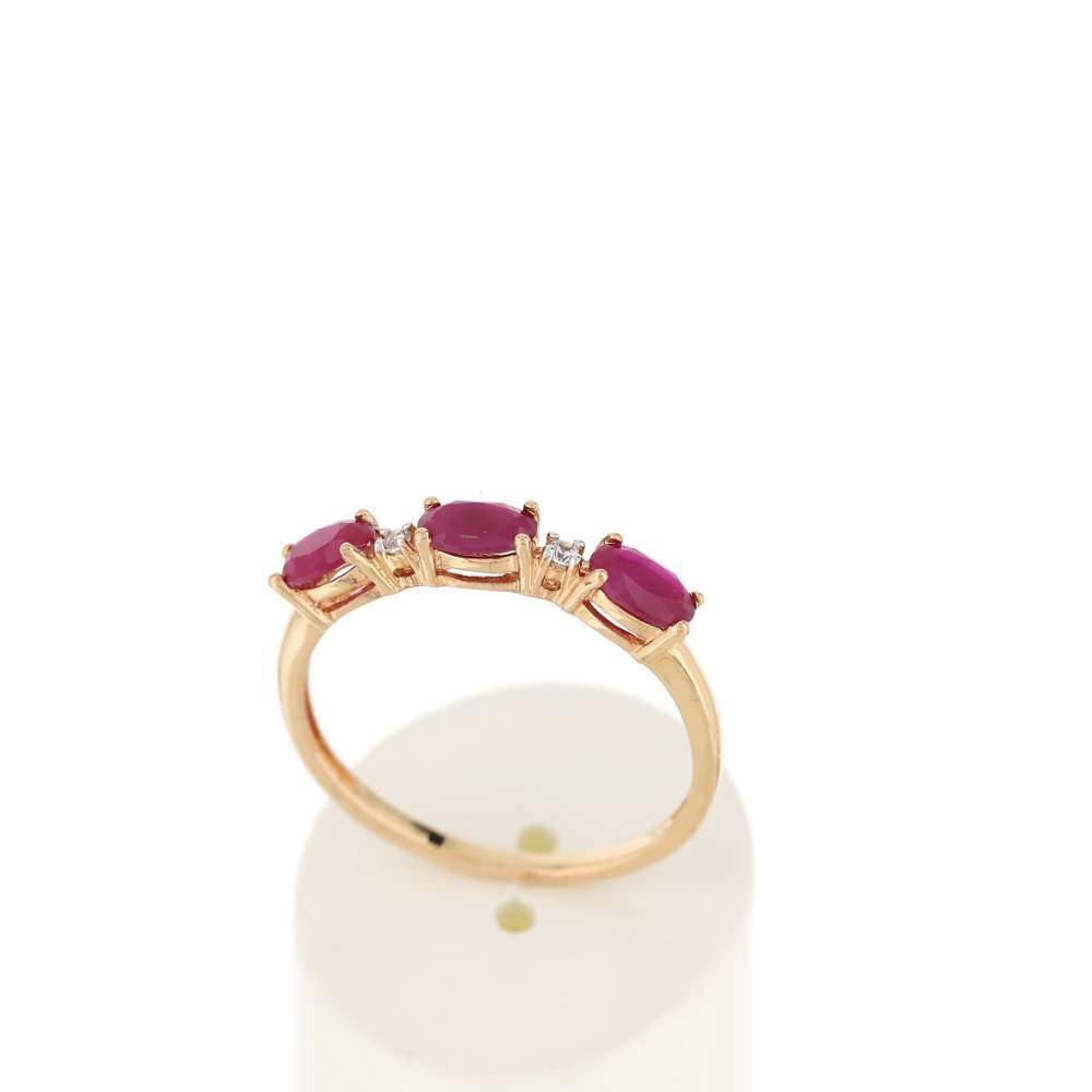 Bague or jaune 375 rubis diamants - vue 2