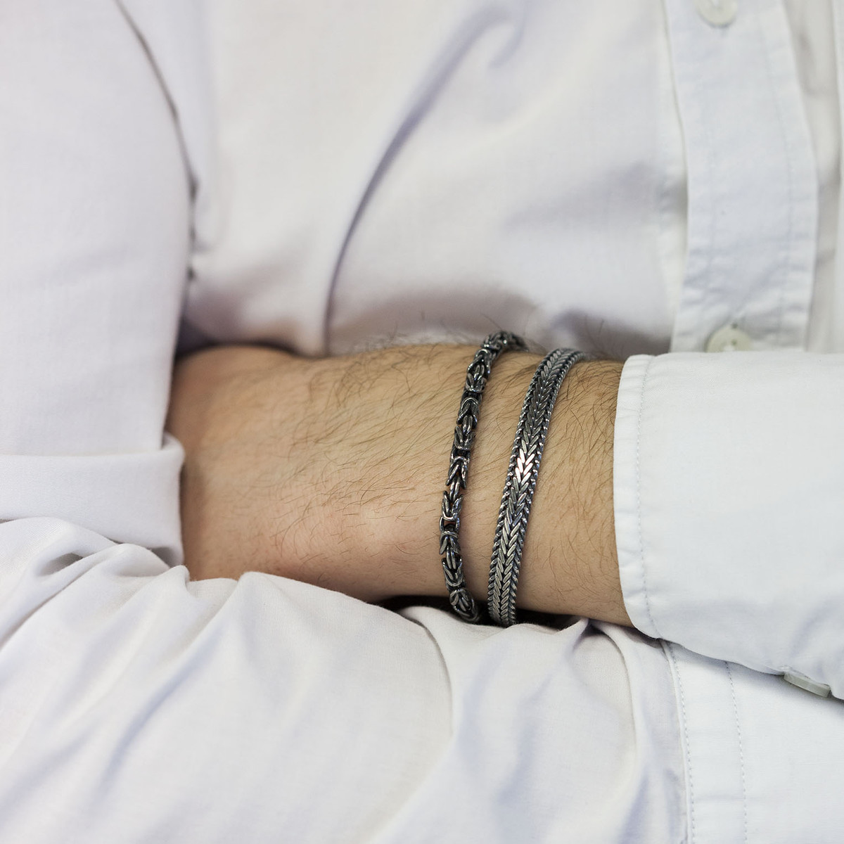 Bracelet argent 925 effet vieilli maille royale 21 cm - vue porté 1