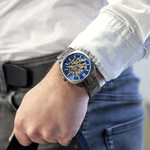 Montre homme squelette automatique acier bracelet acier - vue porté 2