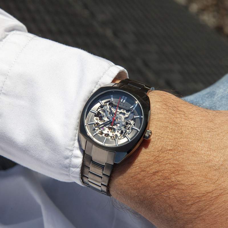 Montre mixte squelette automatique acier bracelet acier - vue porté 4
