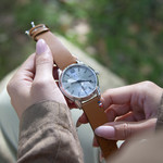 Montre homme acier bracelet cuir marron - vue D3