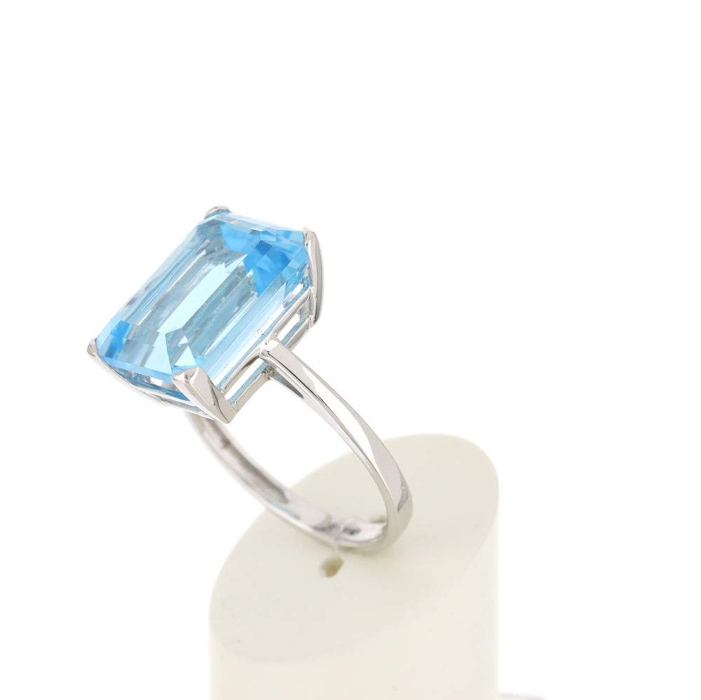 Bague or blanc 750, 1 topaze bleue traitée de 10,50 carats. - vue 4
