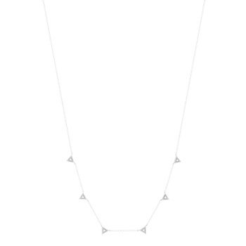 Collier or blanc 375, motif triangle, diamants. Longueur 45 cm.