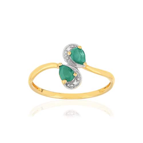 Ring in 2-kleurig 375 goud met smaragden en diamanten.