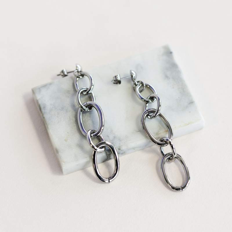 Boucles d'oreilles pendants acier - vue D3