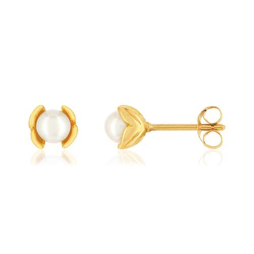 Earrings, yellow gold 375, Chinese cultured pearls, leaf motif.