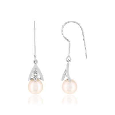 Boucles d'oreilles or blanc 375, 2 perles de culture de Chine, diamants. - vue 1