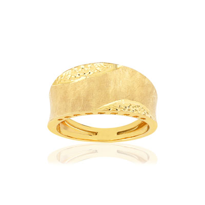 Bague or jaune 375, motif brossé et ciselé. - vue 1