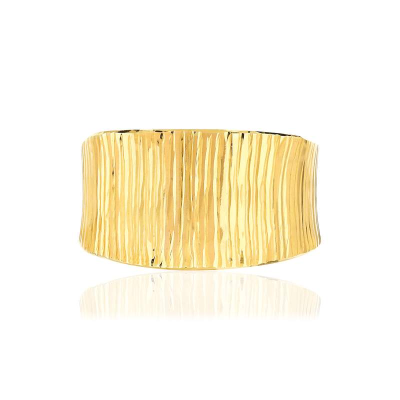 Bague or jaune 375, effet ciselé. - vue 3