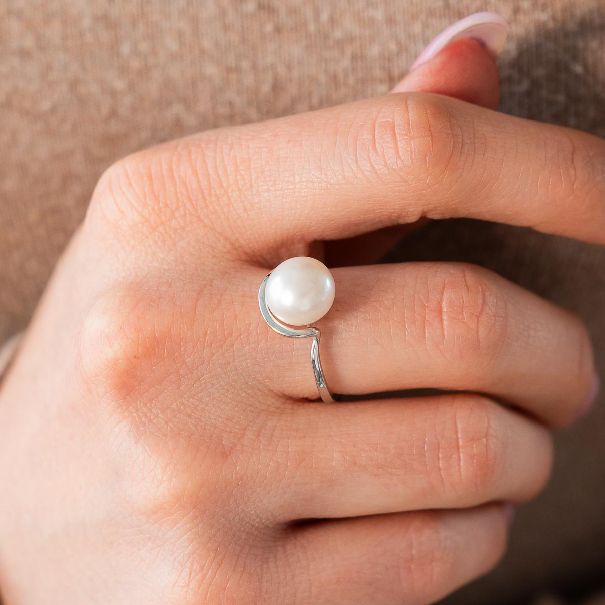 Bague argent 925, perle de culture de Chine. - vue porté 1