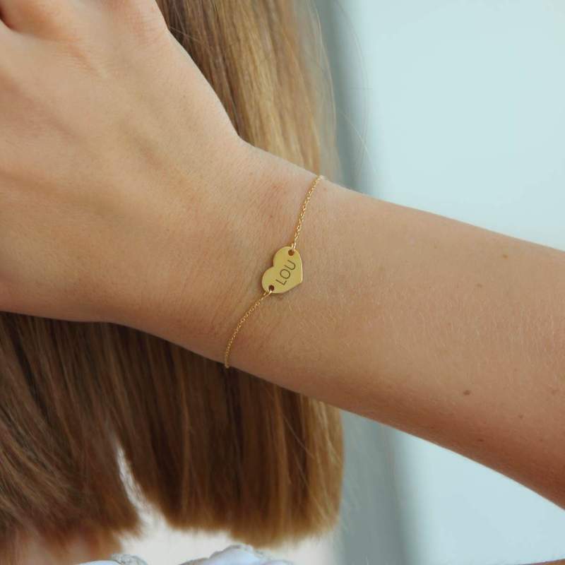 Bracelet or jaune 375 18 cm motif coeur - vue porté 1