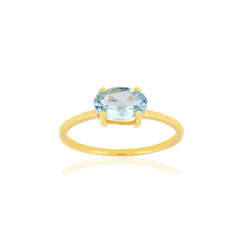 375 Yellow Gold Ring with an Oval-Shaped, Treated Blue Topaz