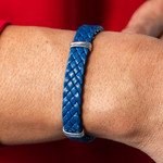 Blauwe leren riem - gedragen 1 bekijken